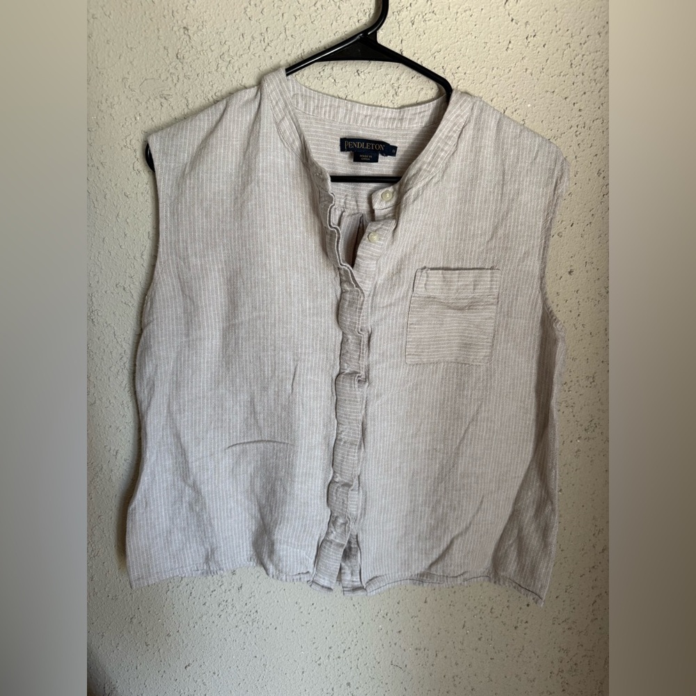 Pendleton Cream and White Slightly Cropped Striped Sleeveless Button Front Top